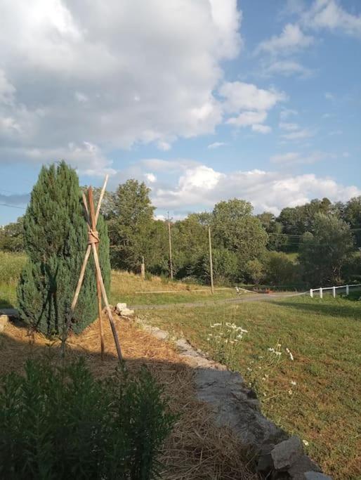 Maisonnette Chaleureuse De 35M2 Miremont  Bagian luar foto
