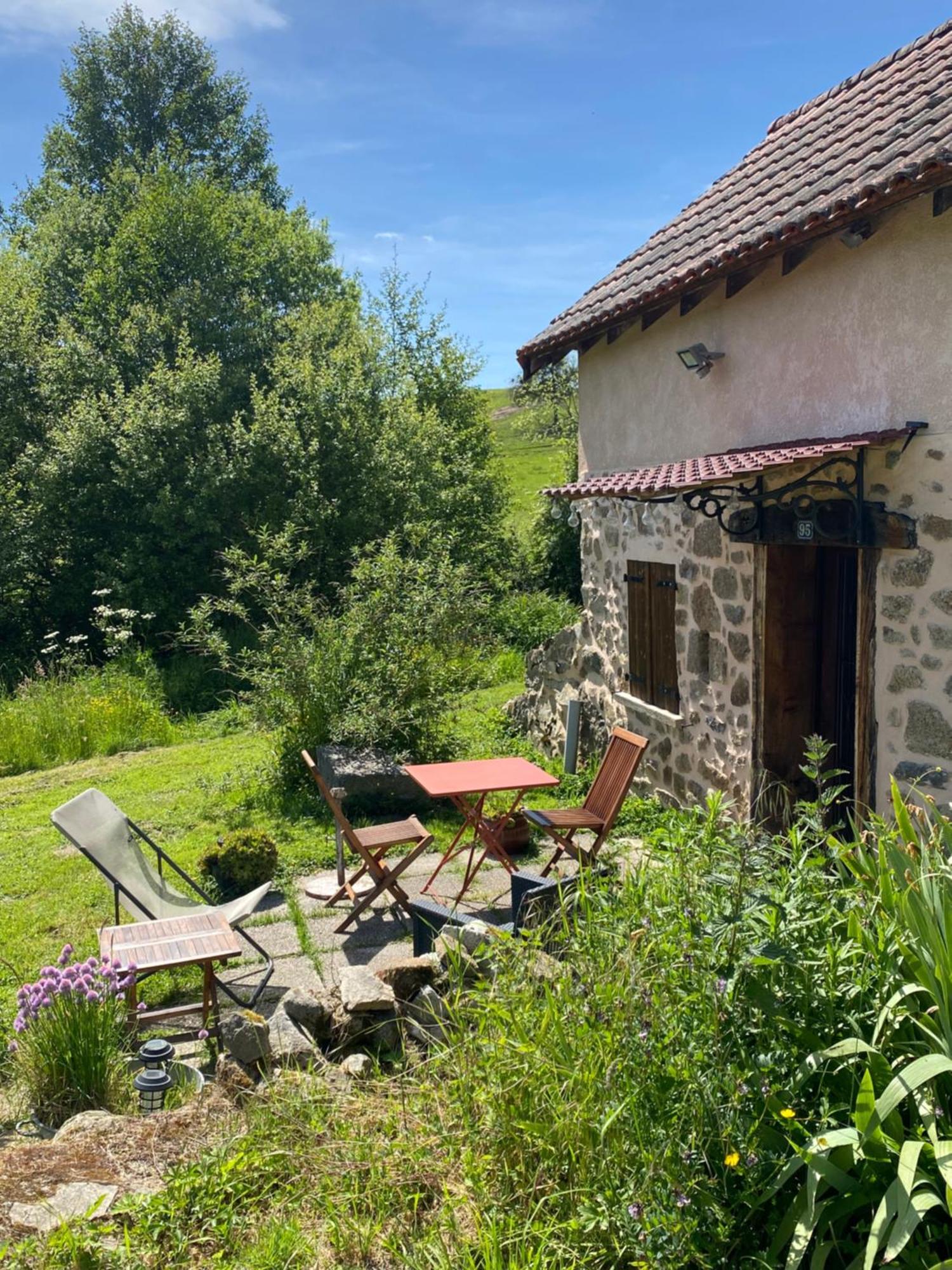 Maisonnette Chaleureuse De 35M2 Miremont  Bagian luar foto